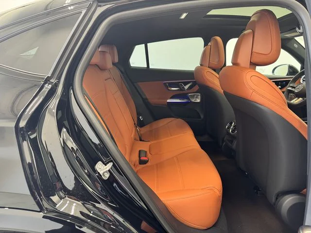 New 2027 Black Mercedes-Benz GLC 300 image 20