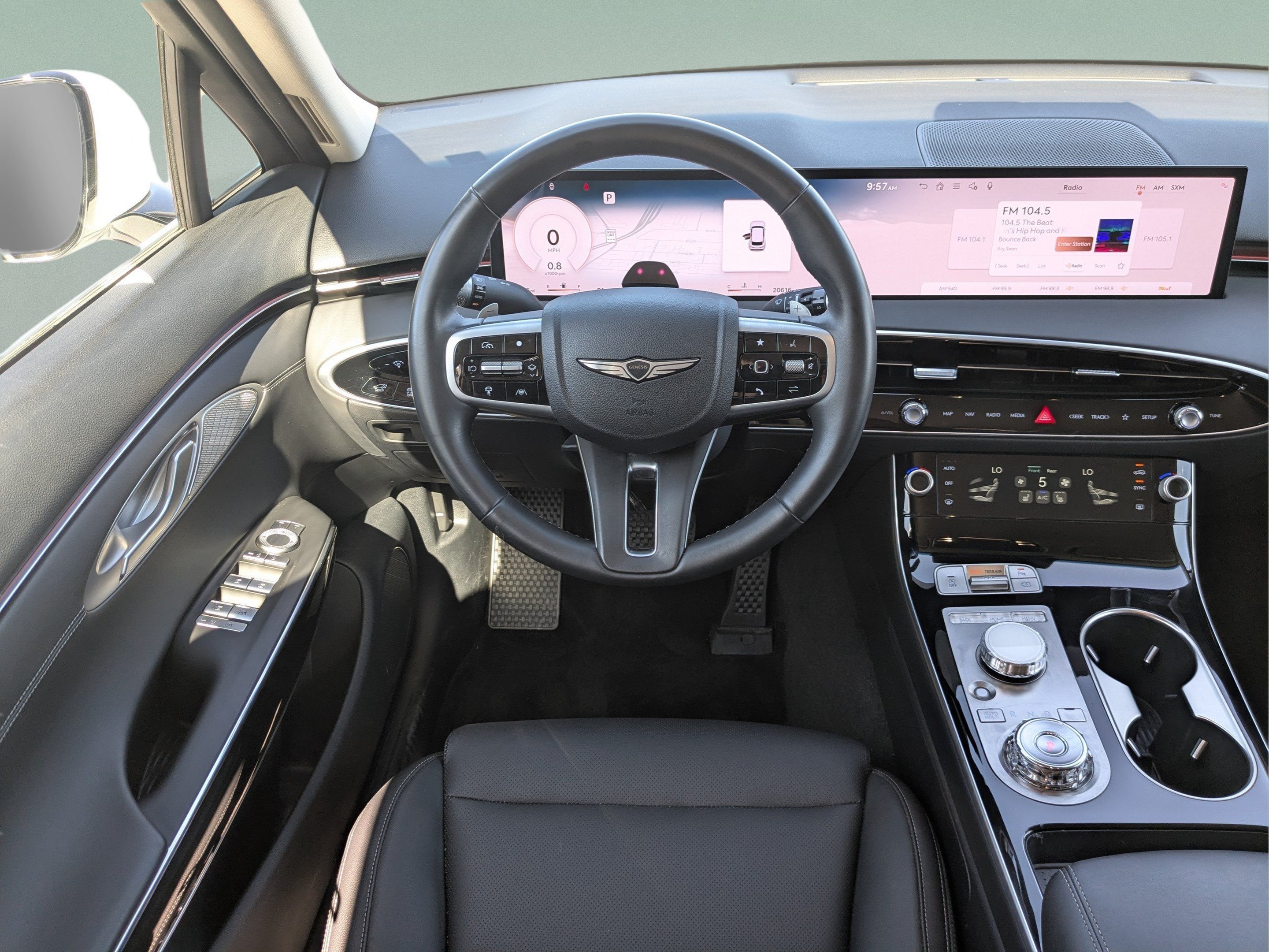 2026 GENESIS GV70 Standard - Photo 16