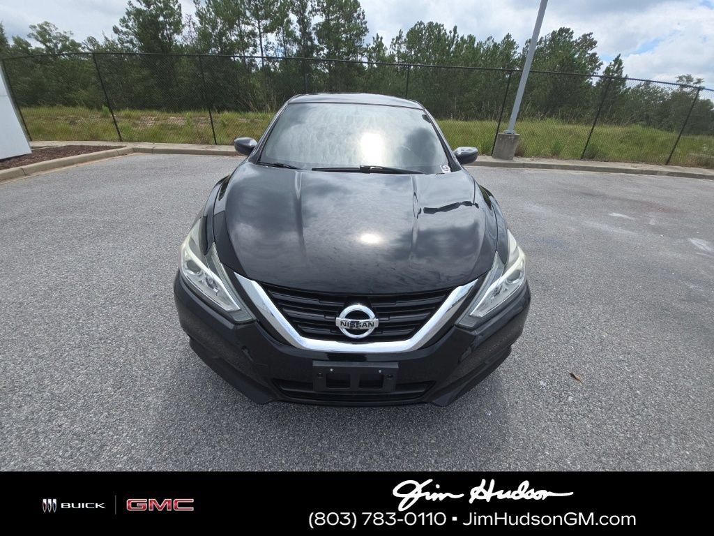 Used 2018 Black Nissan 2.5 SV image 8