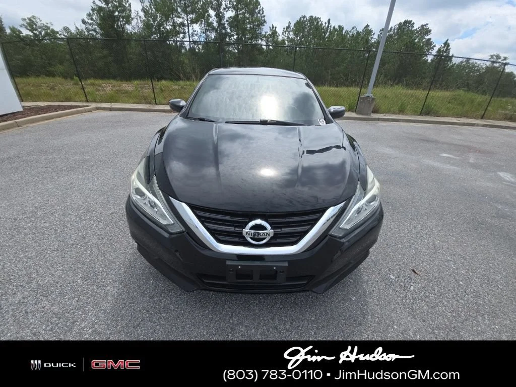 Used 2018 Black Nissan 2.5 SV image 8