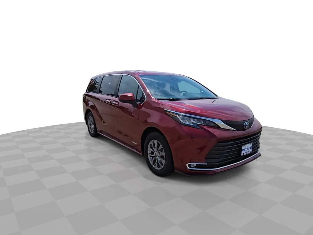 Used 2021 Red Toyota XLE image 2