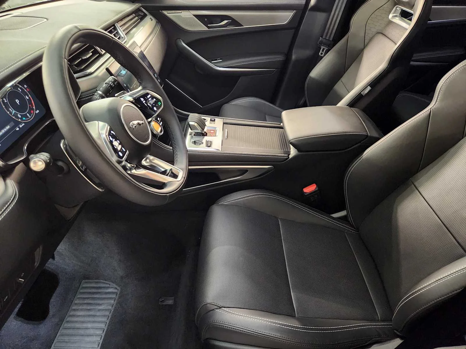 New 2026 Santorini Black Metallic Jaguar R-Dynamic S image 26