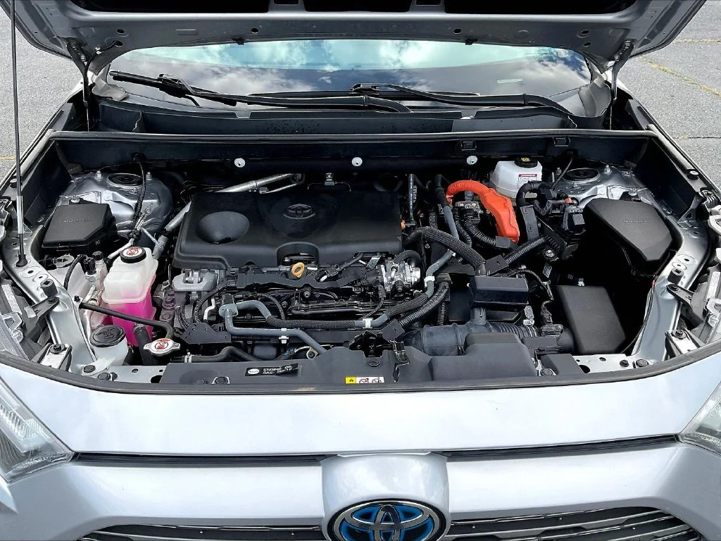 Used 2022 Silver Sky Metallic Toyota Limited image 38