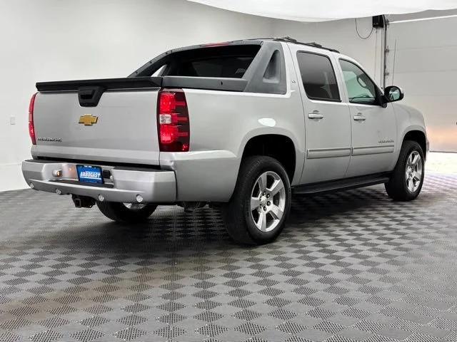 Used 2012 SILVER ICE METALLIC Chevrolet LT image 8