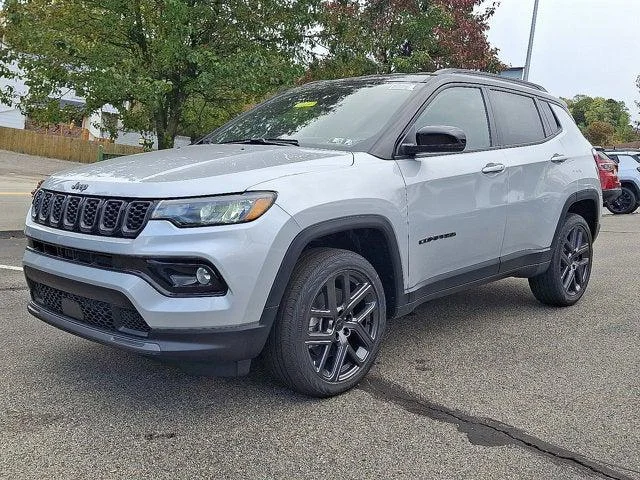 New 2026 Silver Zynith Metallic Clear-Coat Exterior Paint Jeep Limited image 2