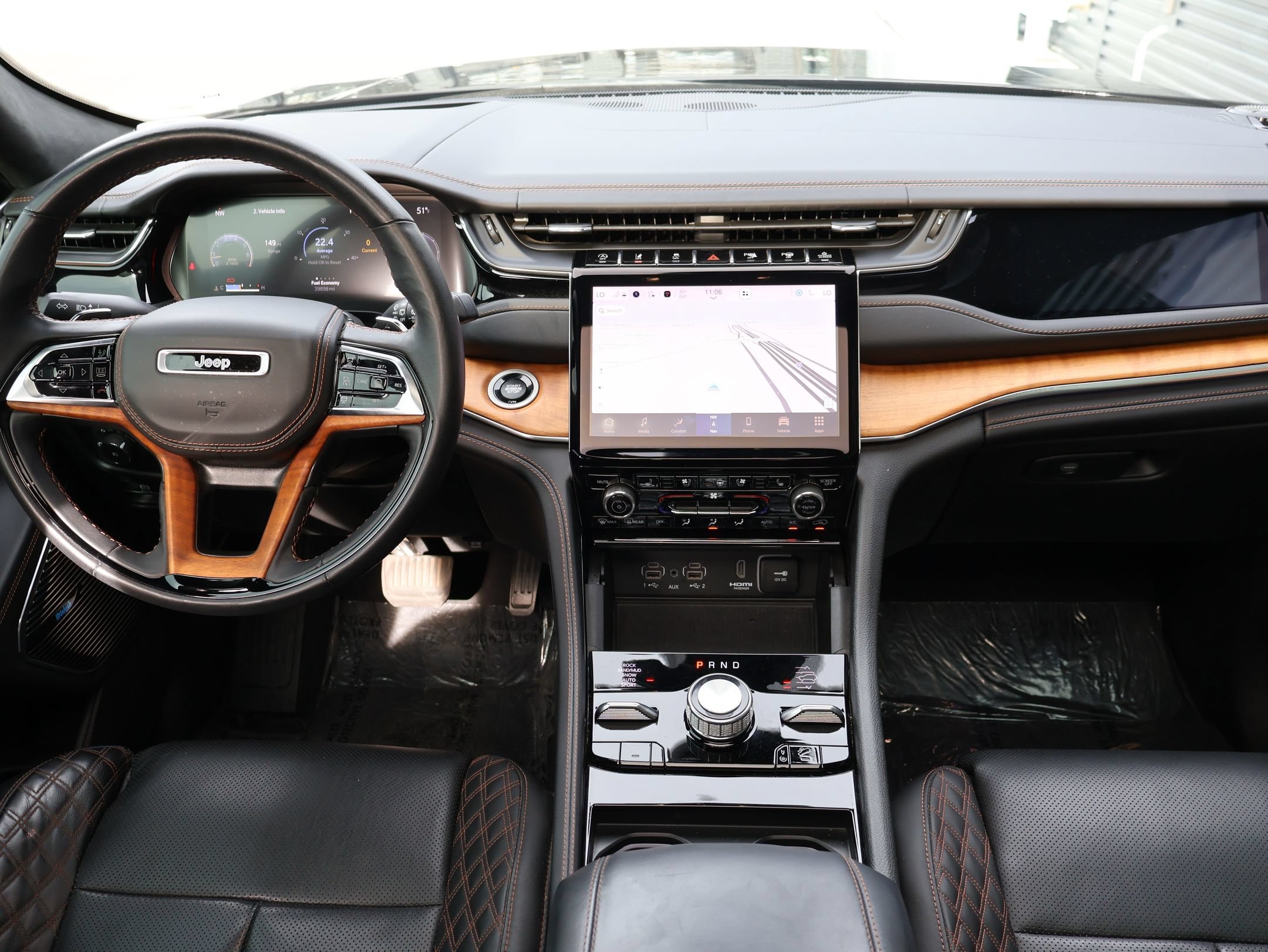Used 2023 Diamond Black Crystal Pearlcoat Jeep Summit Reserve image 24