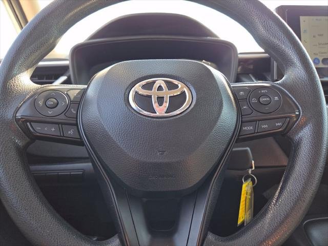2025 Toyota Corolla LE - Photo 30