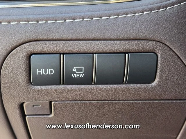 Used 2018 White Lexus 500 Base image 25