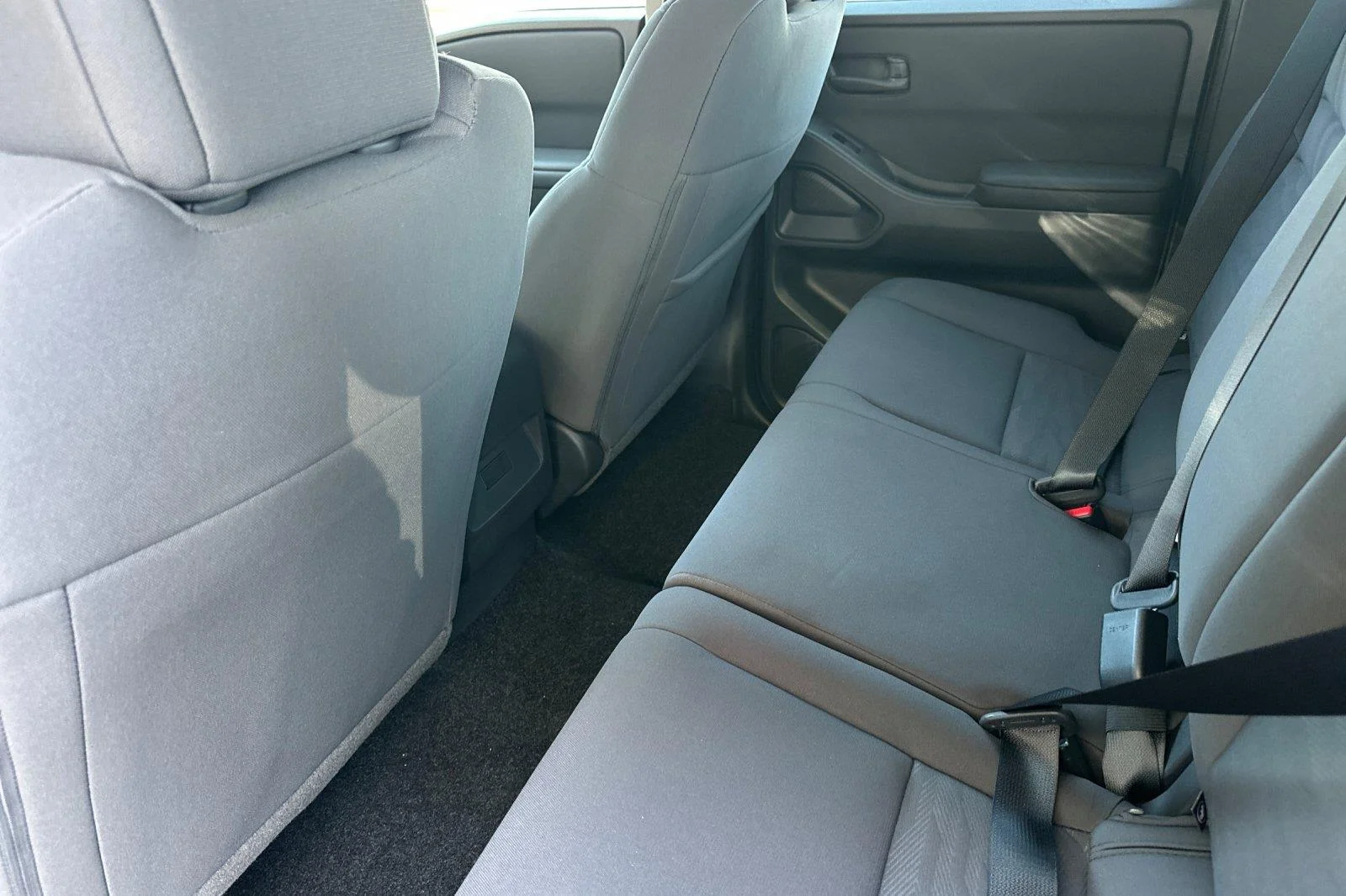 New 2027 Glacier White Nissan Crew Cab S image 11