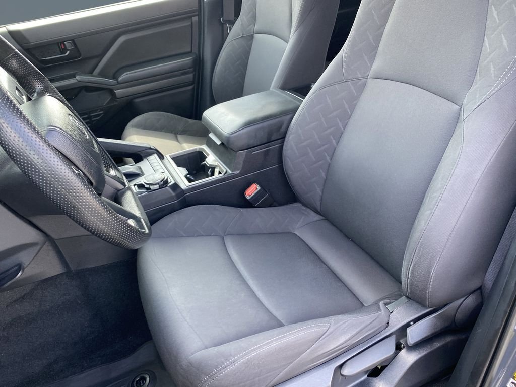 2024 Toyota Tacoma SR5 - Photo 11