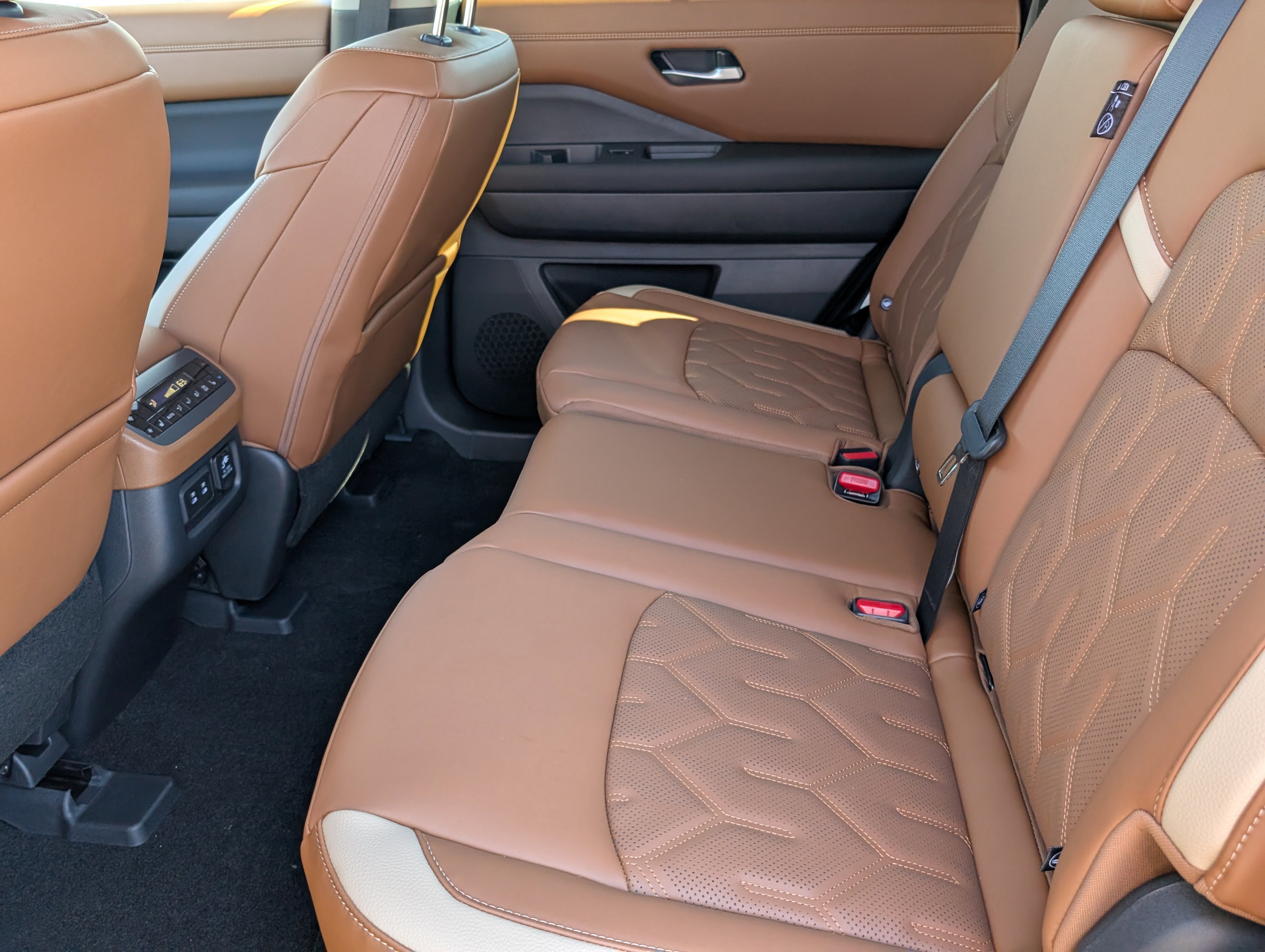 2026 Nissan Pathfinder Platinum - Photo 22