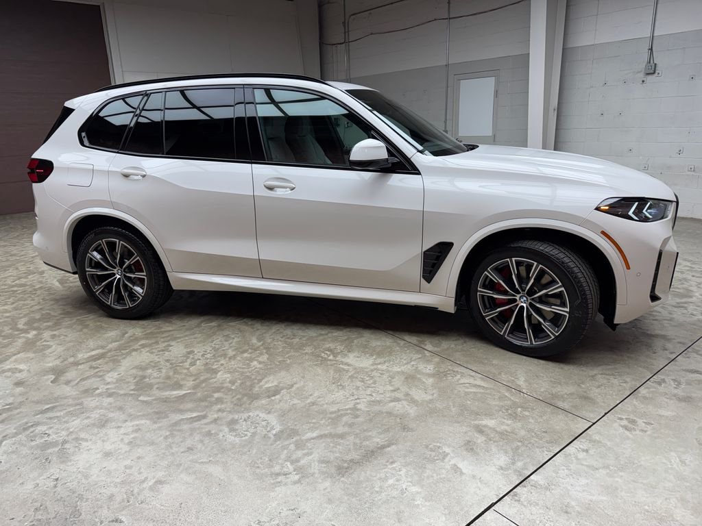 New 2026 White BMW xDrive40i image 6