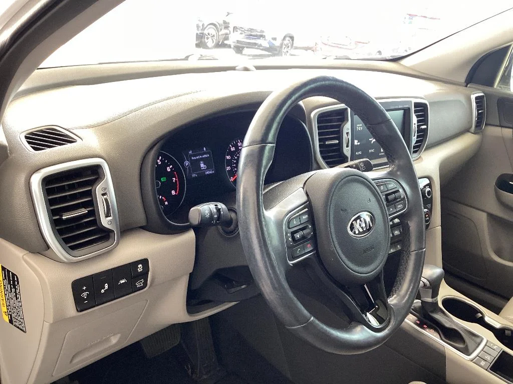 Used 2019 Snow White Pearl Kia EX image 8