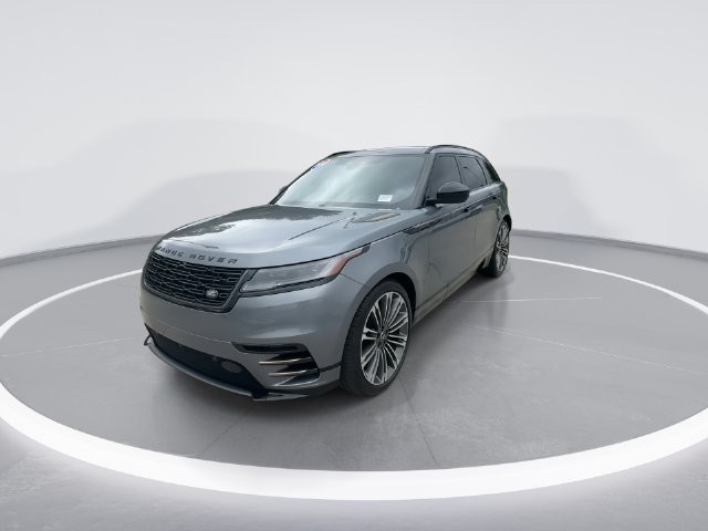 Used 2024 Gray Land Rover Dynamic SE image 3