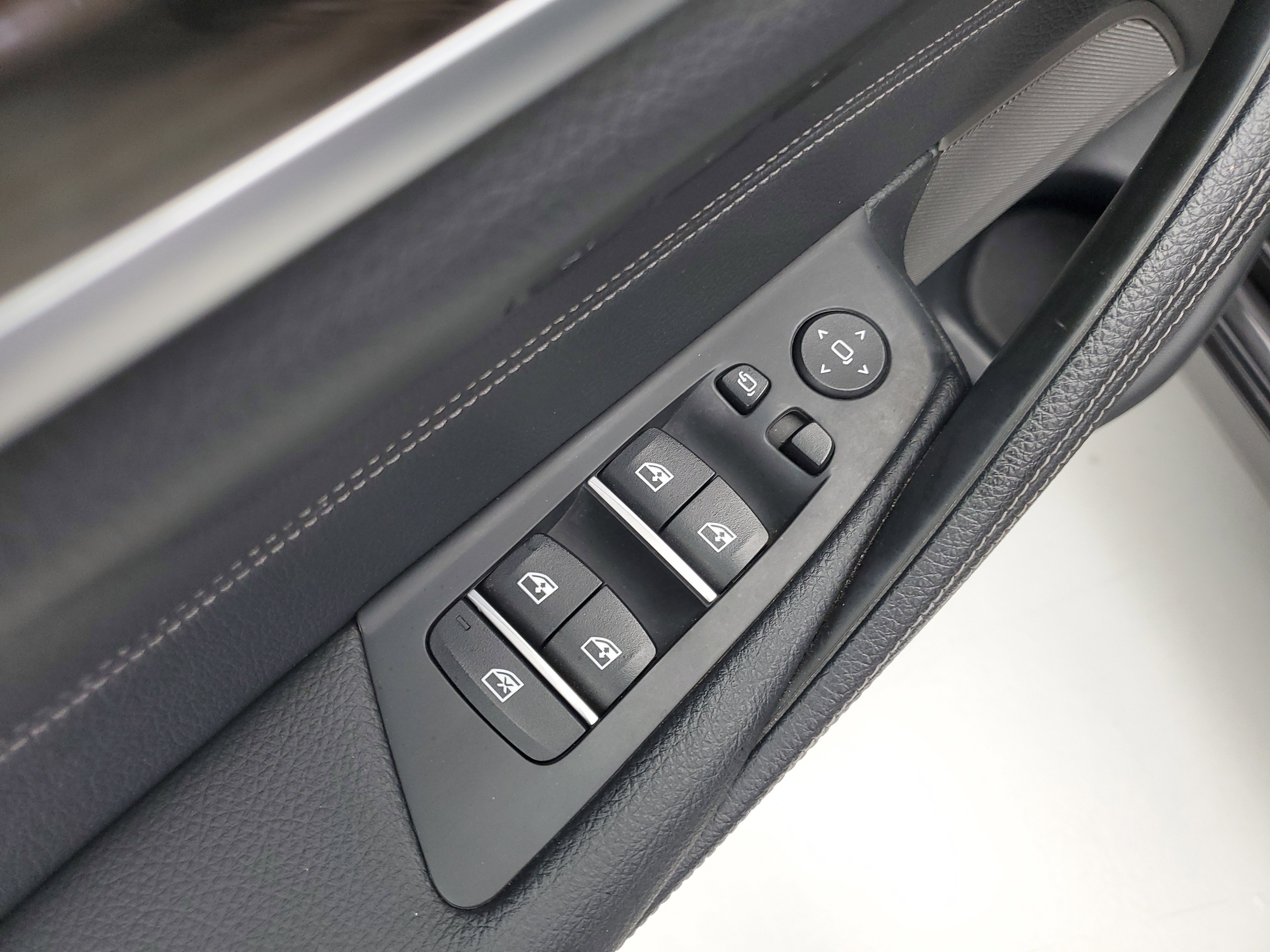 Used 2023 Dark Graphite Metallic BMW 530i image 21