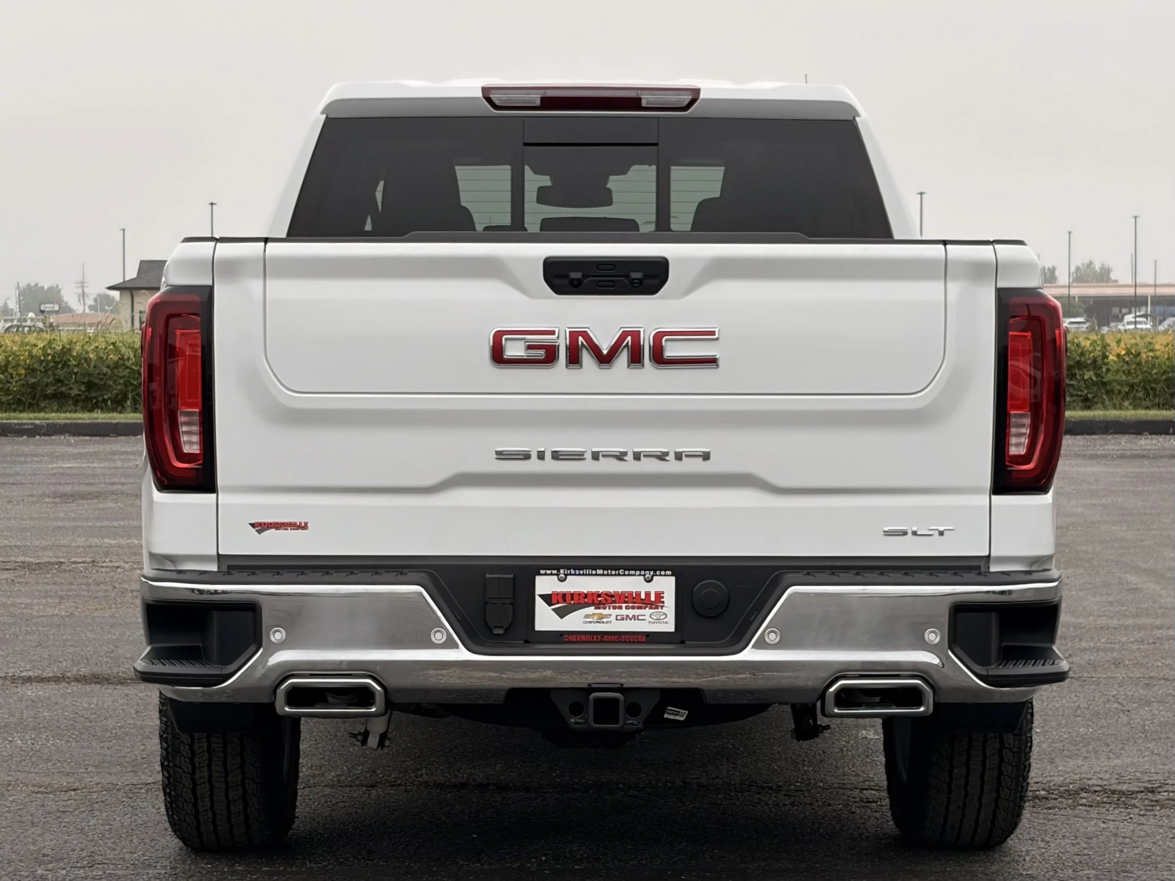2026 GMC Sierra 1500 SLT - Photo 6