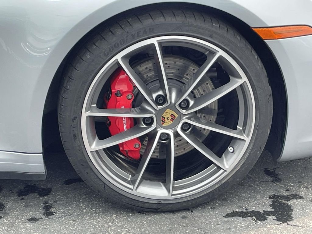 Used 2020 Dolomite Silver Metallic Porsche Carrera S image 12