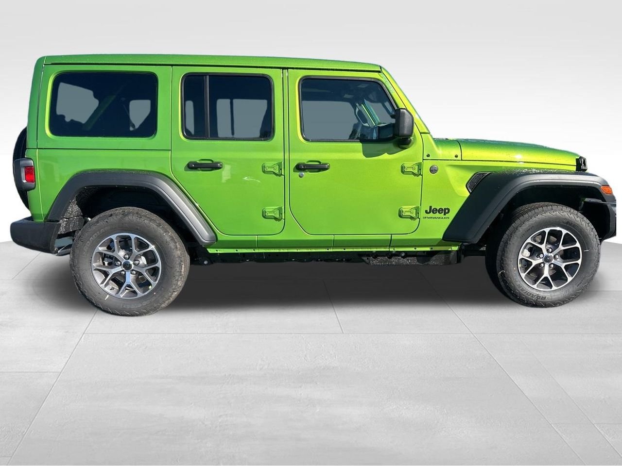 New 2026 Mojito Clearcoat Jeep Sport S image 7