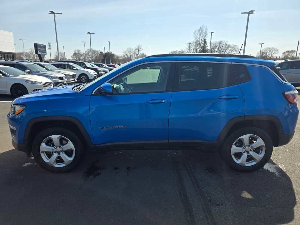 Used 2018 Jeep Compass Latitude with VIN 3C4NJDBB2JT398812 for sale in St. Cloud, Minnesota