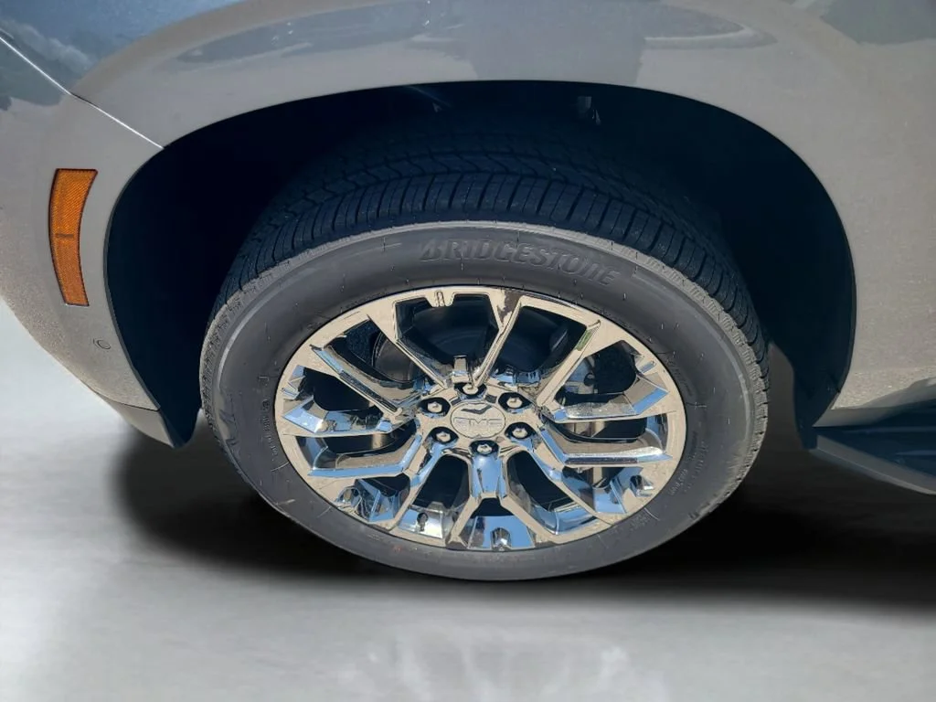 New 2026 Sterling Metallic GMC Elevation image 26