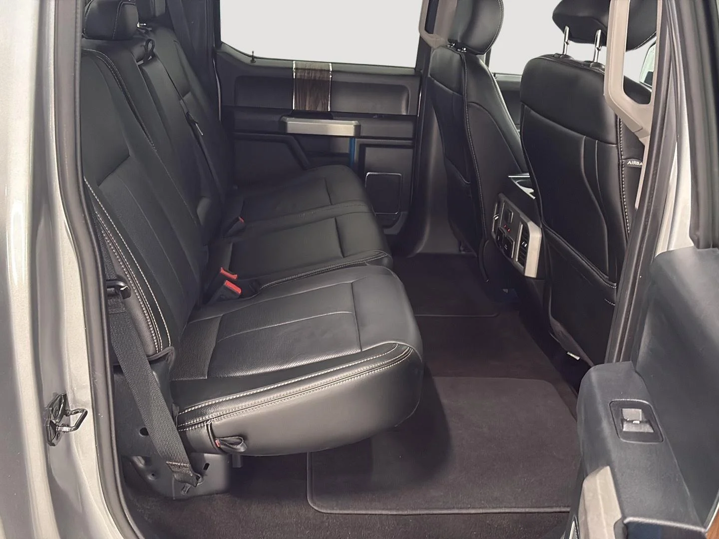 Used 2020 Iconic Silver Ford XL image 24