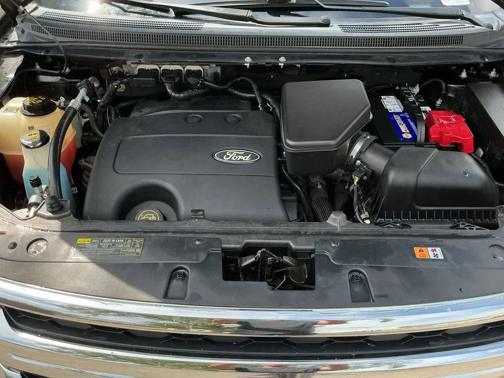 Used 2014 Black Ford Limited image 24