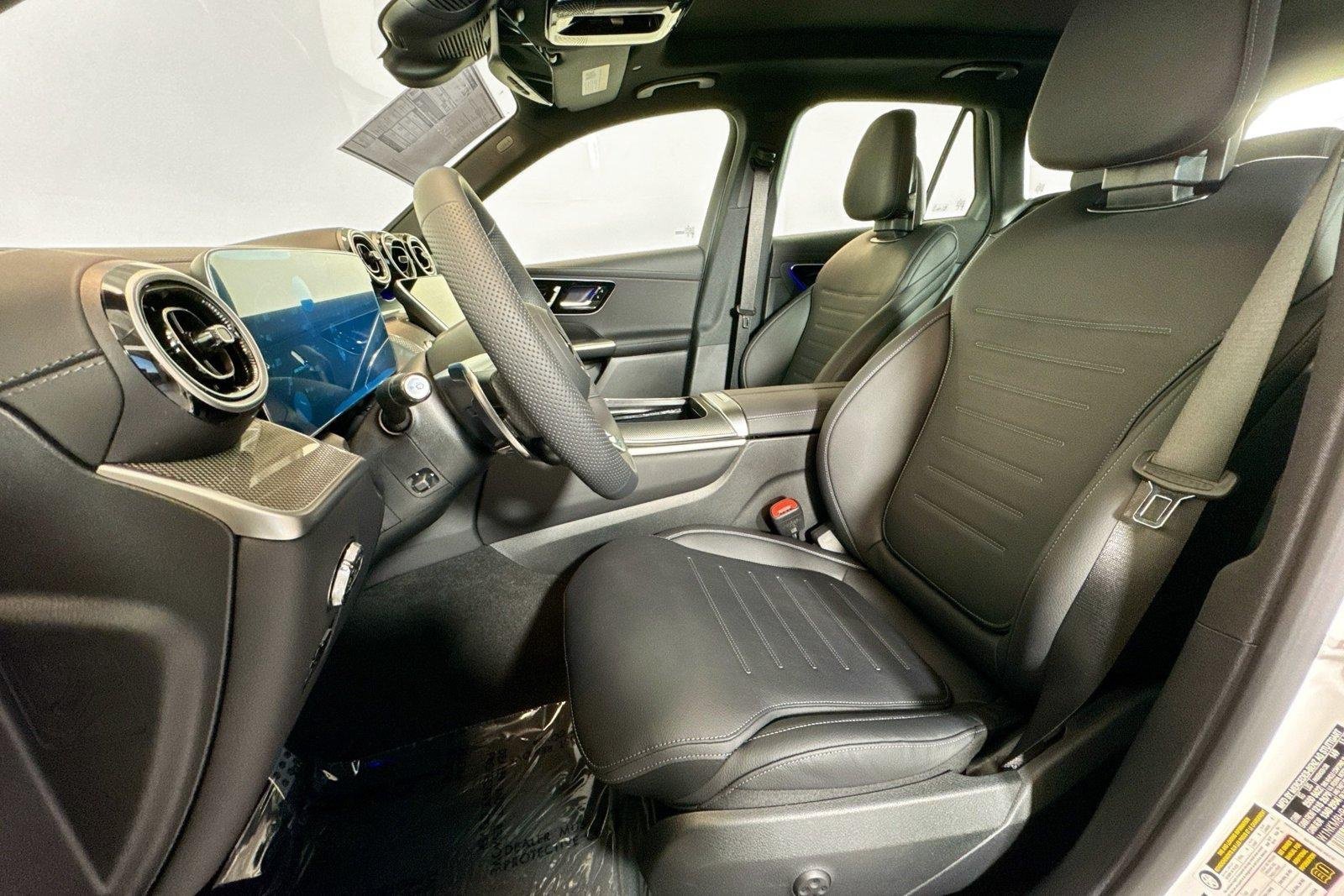 New 2026 Polar White Mercedes-Benz AMG® GLC 43 image 18