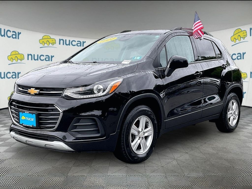 Used 2022 Black Chevrolet LT image 3