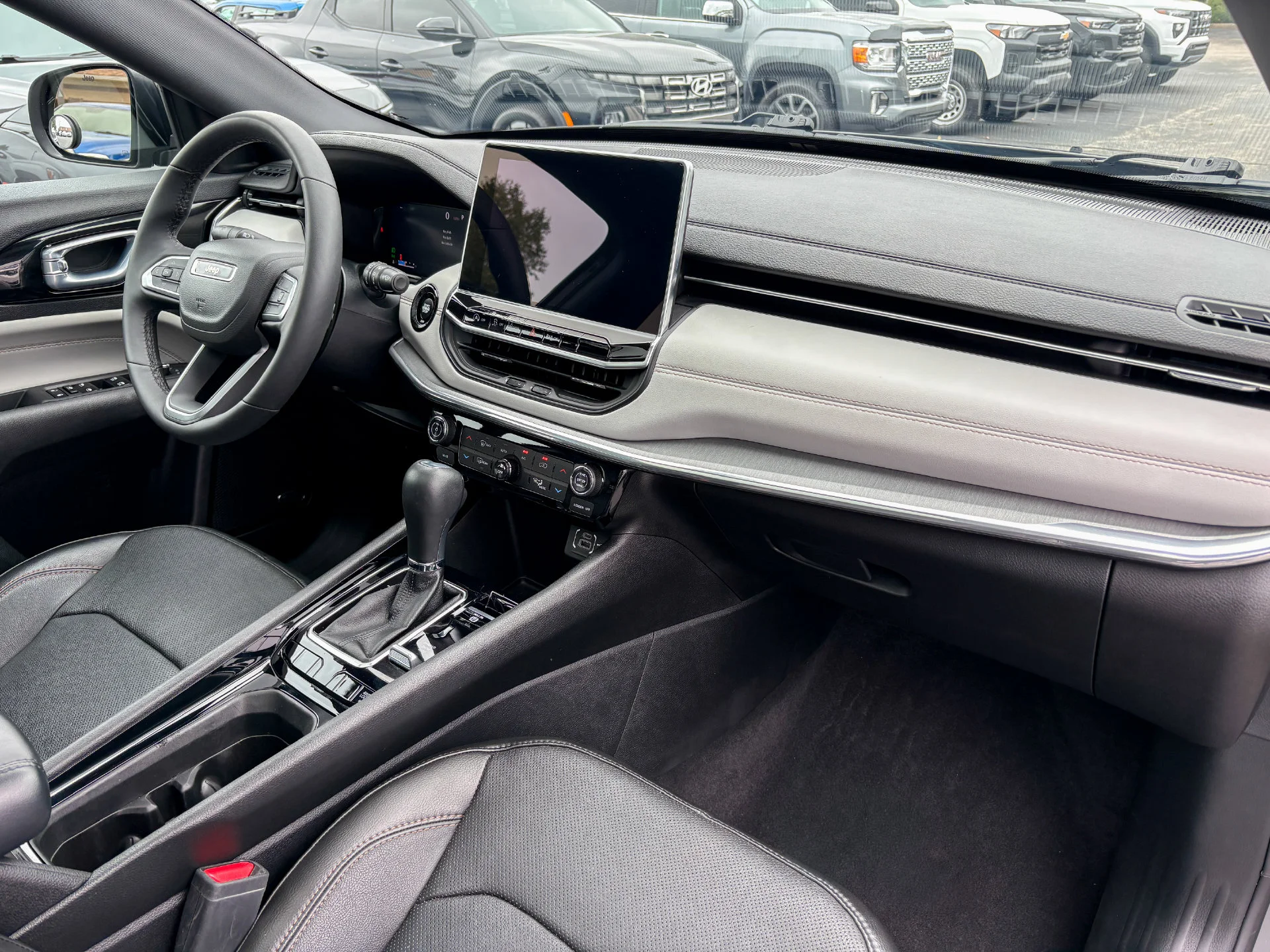 Used 2023 Gray Jeep Limited image 26