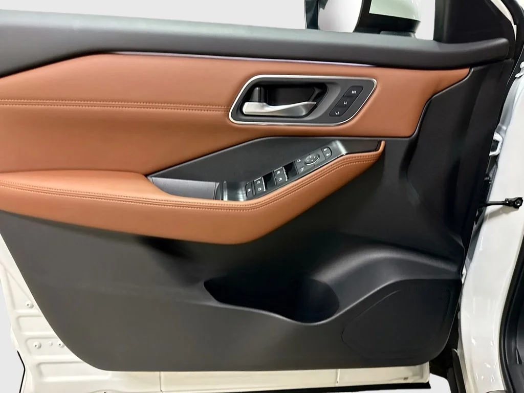 2026 Nissan Rogue Platinum - Photo 25