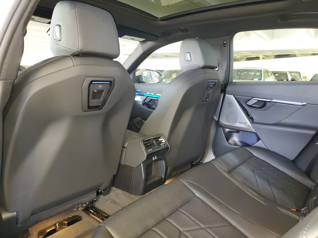 Used 2027 Oxide Grey Metallic BMW 530i image 10