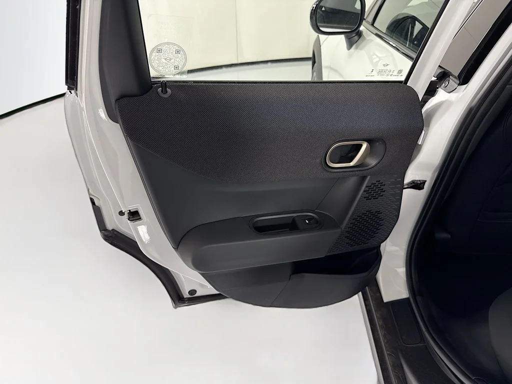 Used 2026 White MINI  image 28