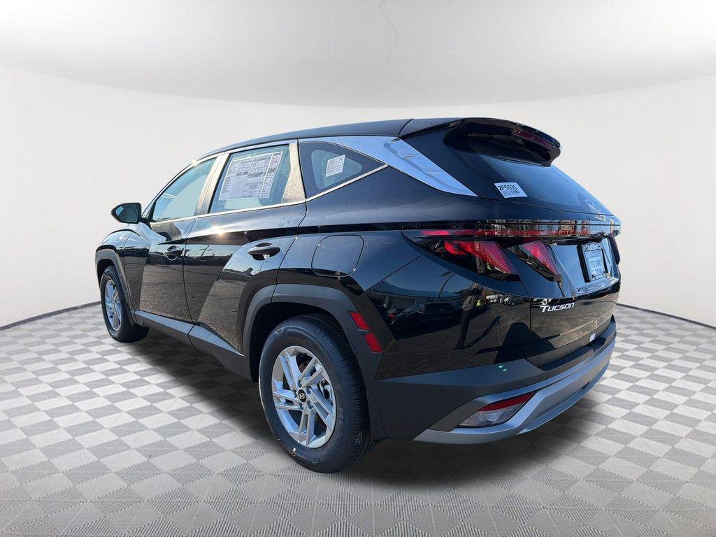 New 2026 Black Hyundai SE FWD image 7