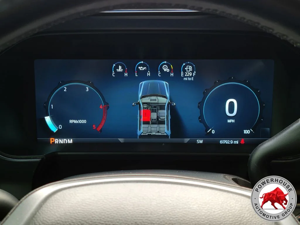 Used 2024 Silver Ford Lariat image 32
