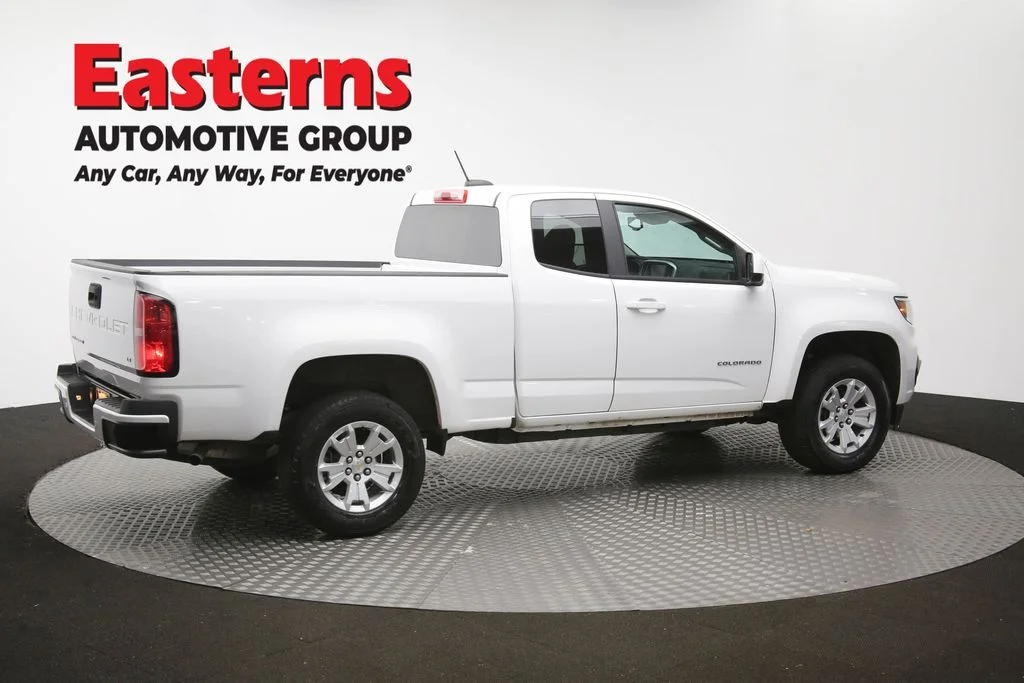 Used 2022 White Chevrolet LT image 41