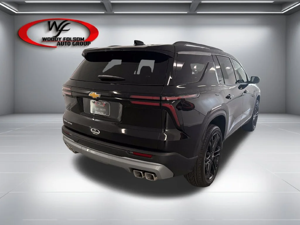 New 2027 Mosaic Black Metallic Chevrolet LT image 6