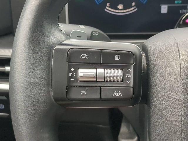 Used 2025 Blue Hyundai SEL image 31