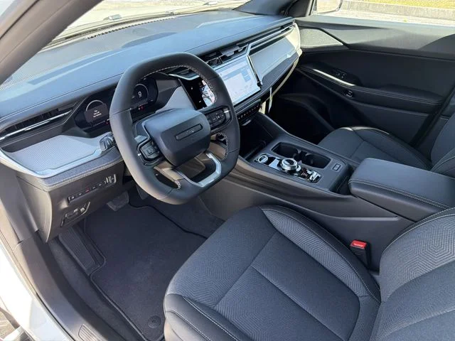 New 2026 Bright White Clearcoat Jeep Laredo image 19