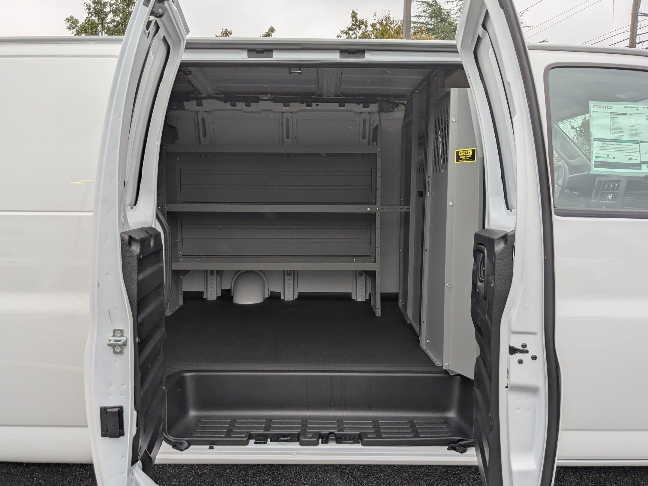 2025 GMC Savana Cargo Work Van - Photo 21