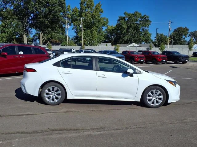 Certified Used 2025 Ice Cap Toyota LE image 33