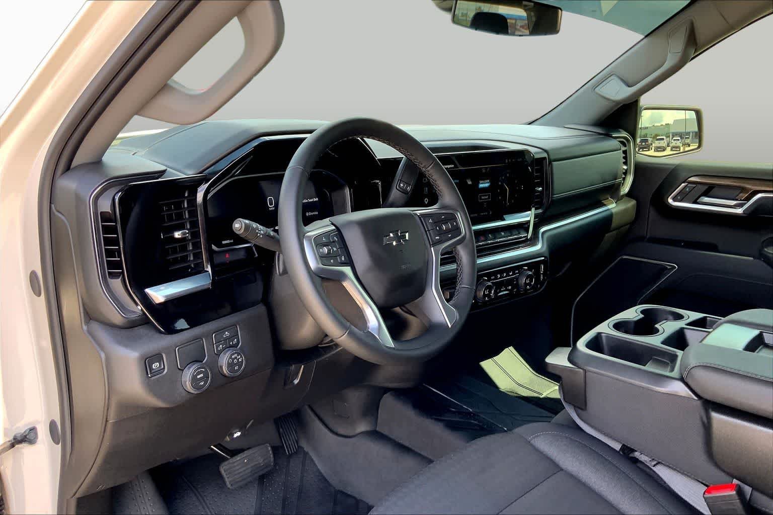 Used 2026 Summit White Chevrolet RST image 17