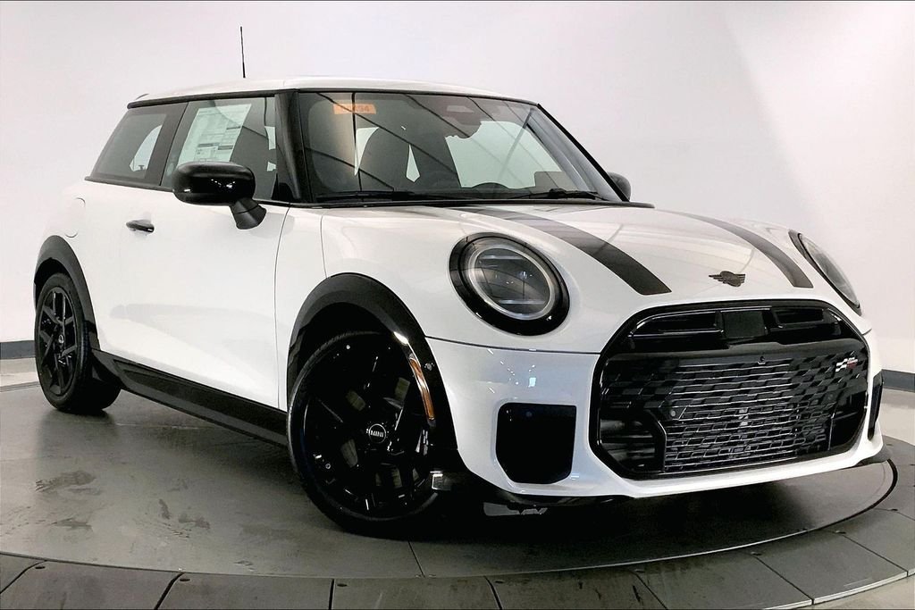 2026 MINI Hardtop Cooper S's photo
