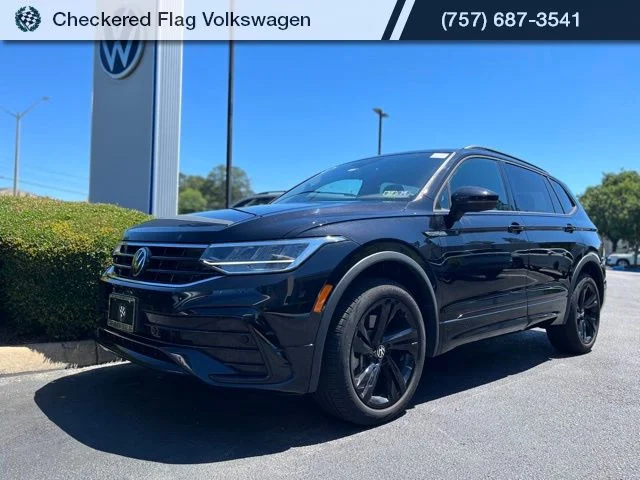 2024 Volkswagen Tiguan 2.0T SE R-Line Black 4Motion's photo