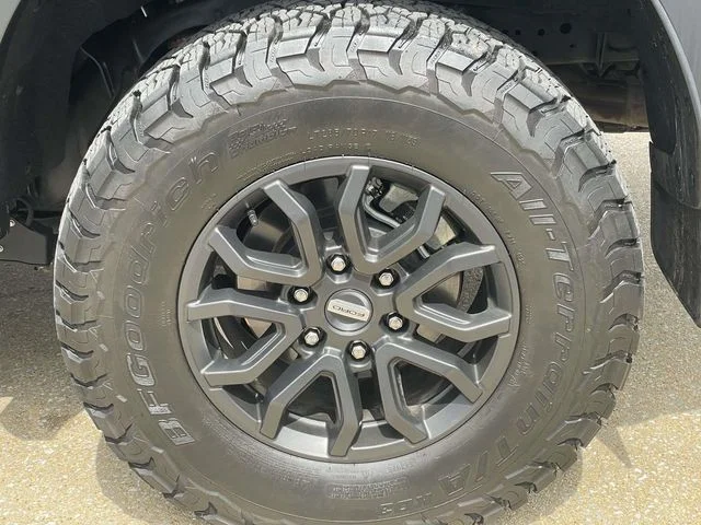 Used 2025 Green Ford Raptor image 7
