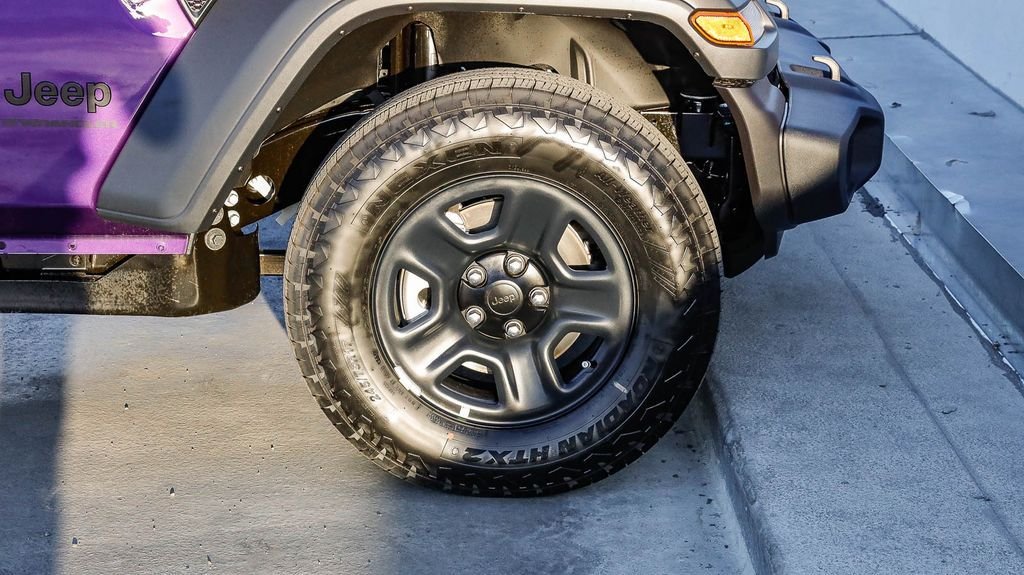 New 2026 Reign Jeep Sport image 11