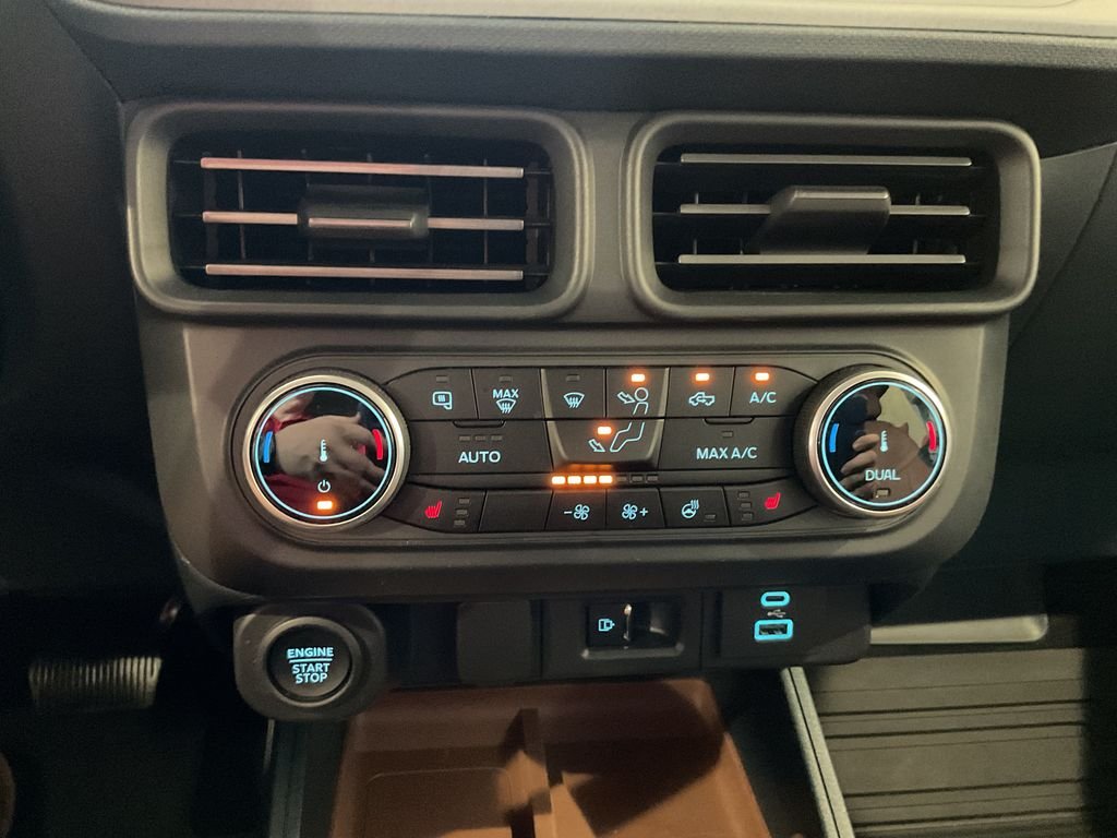 Used 2024 Beige Ford Lariat image 27