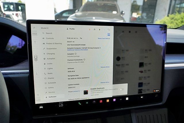 Used 2023 Blue Tesla Base image 26