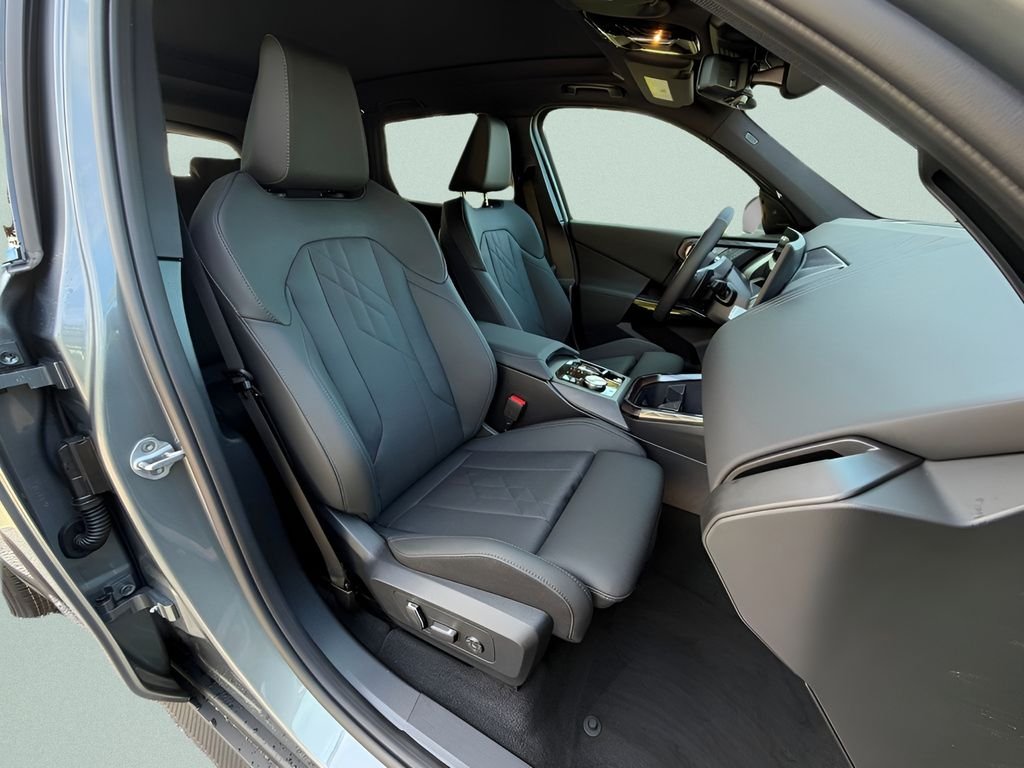 New 2026 Skyscraper Grey Metallic BMW 30 xDrive image 23