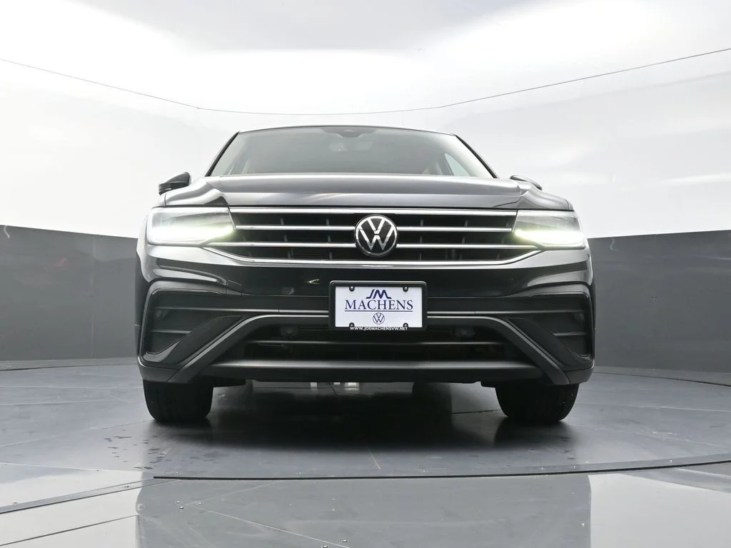 Used 2023 Black Volkswagen 2.0T SE image 22