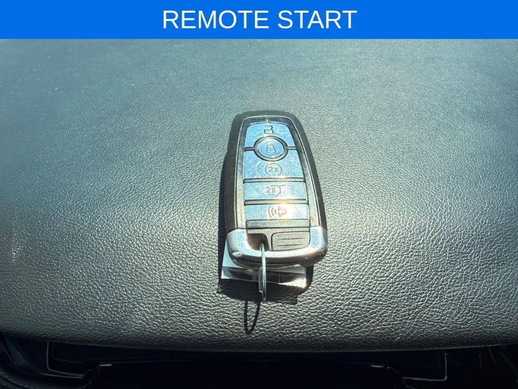 Used 2020 Silver Lincoln Standard image 7